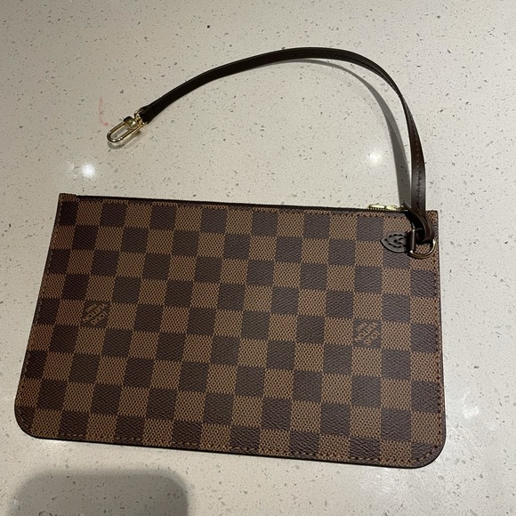 Louis Vuitton Neverfull MM in Damier Ebene - Picture 11 of 13